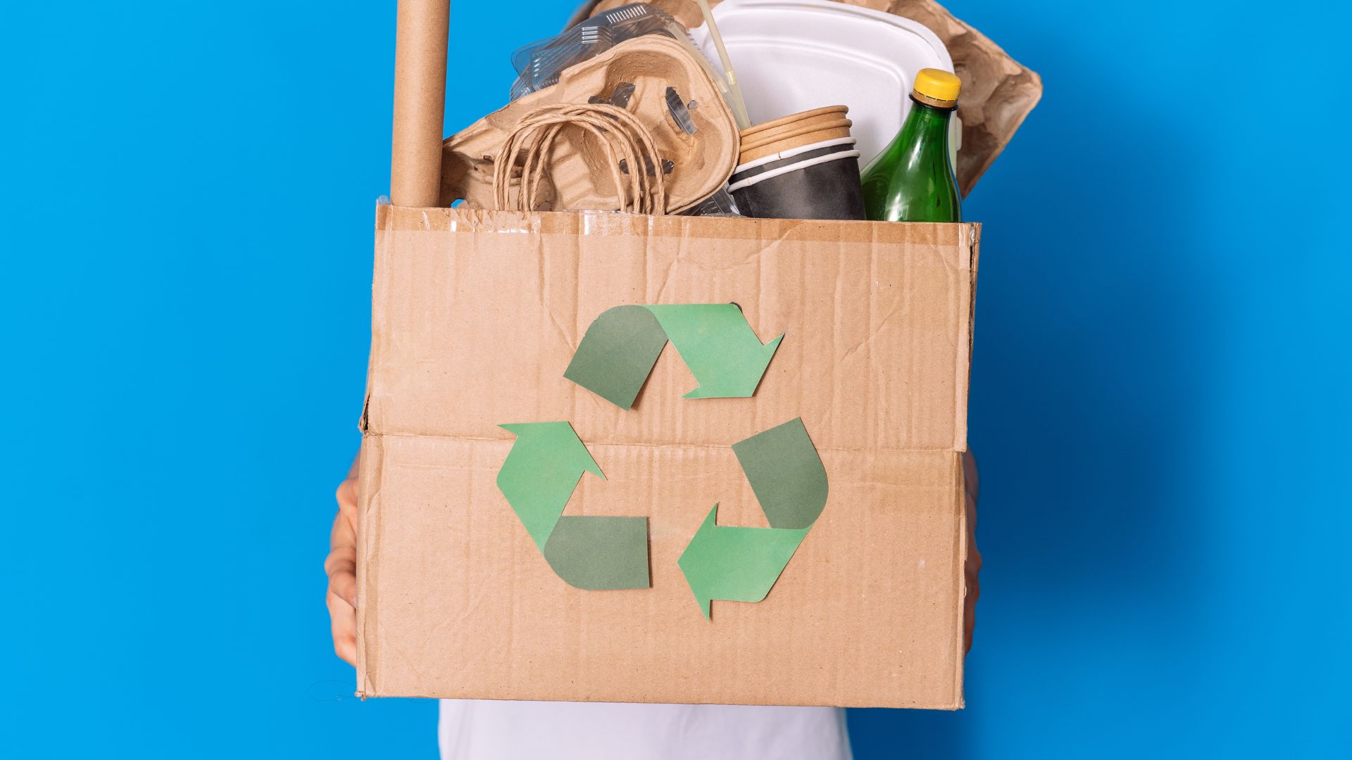 Ecoembes gestionó en 2024 el reciclaje de más de 1,5 millones de toneladas de envases domésticos