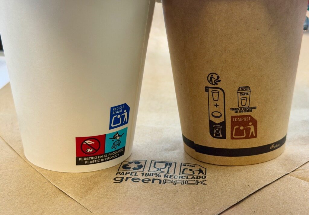 simbolos vasos y bolsas reciclaje