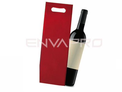 FUNDA NO TEJIDO ROJO PARA BOTELLA 80gr 17x40x10cm