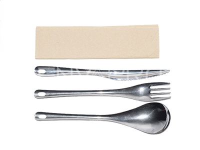 PACK ENFUNDADO 4X1 CUCHARA, TENEDOR Y CUCHILLO CON SERVILLETA ACERO INOX REUTILIZABLE 